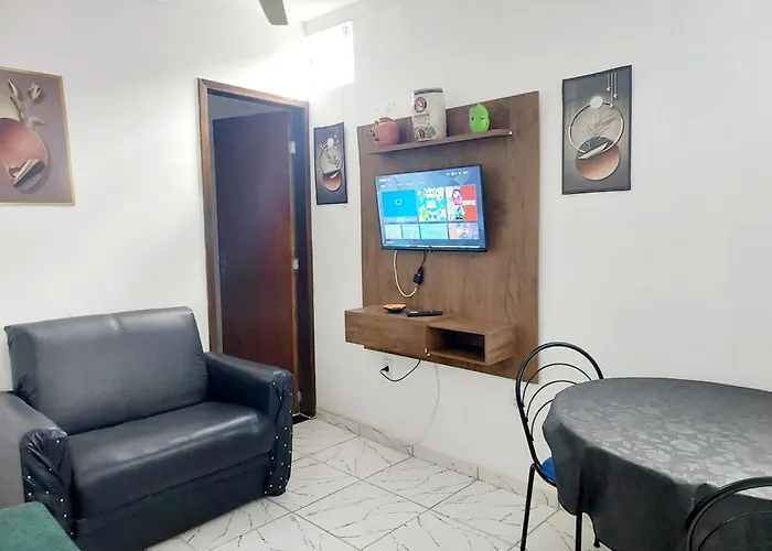 Kitnet Confortável em Cabo Frio Ar Smart TV